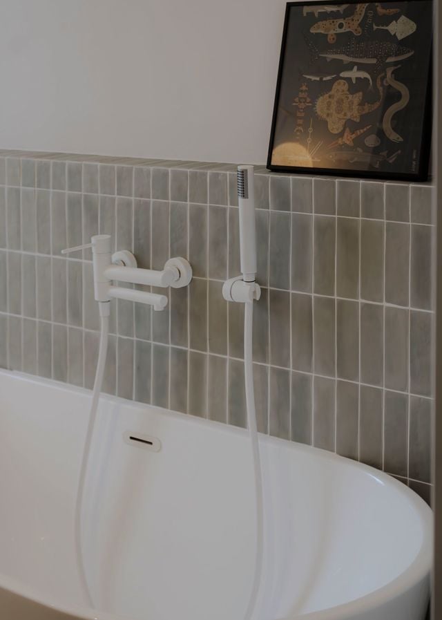 Choisir de la faïence aux murs est un choix esthétique plus accessible à tous les budgets.