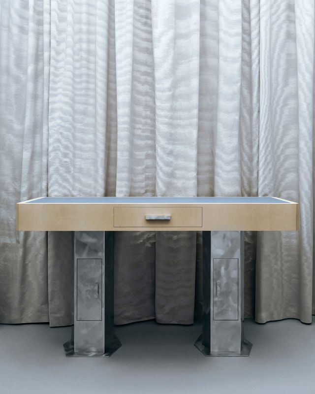À Milan, Garance Vallée dévoile '2093' : une collection de mobilier intime